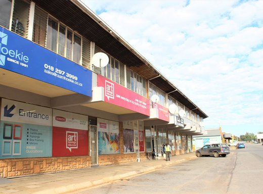 Einzelhandel zum Kauf in Potchefstroom