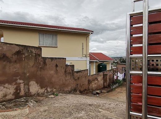5 Schlafzimmer Haus zum Kauf in Kwamashu