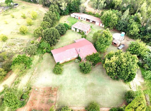 4 Schlafzimmer Kleinsiedlung zum Kauf in Potchefstroom Rural