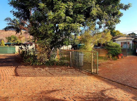 5 Schlafzimmer Haus zum Kauf in Pretoria North
