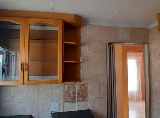 3 Schlafzimmer Haus zum Kauf in Vosloorus
