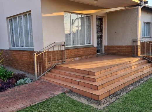3 Schlafzimmer Haus zur Miete in Pretoria Gardens
