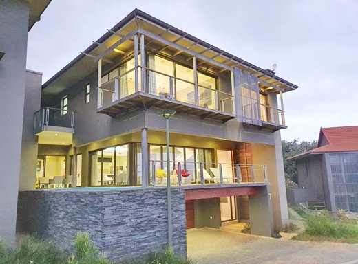 4 Schlafzimmer Reihenhaus zum Kauf in Zimbali Coastal Resort & Estate