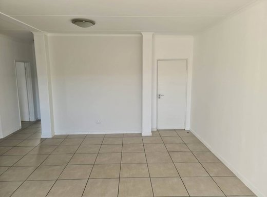 3 Schlafzimmer Wohnung zur Miete in Modderfontein