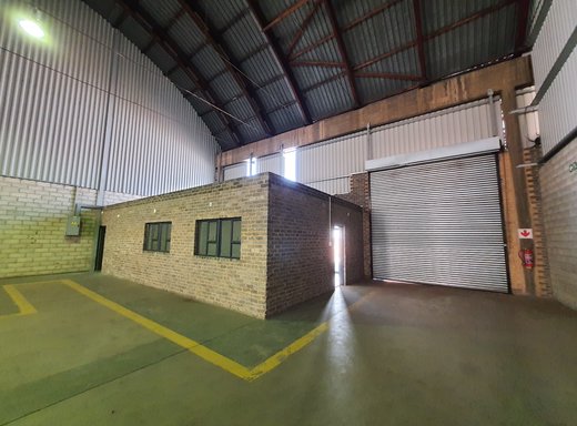 Lagerhalle zur Miete in Driehoek