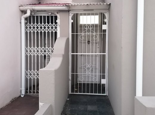 3 Schlafzimmer Haus zum Kauf in Port Elizabeth Central