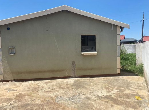 2 Schlafzimmer Haus zum Kauf in Tsakane
