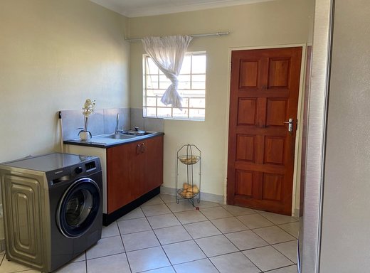 3 Schlafzimmer Haus zur Miete in Pretoria West