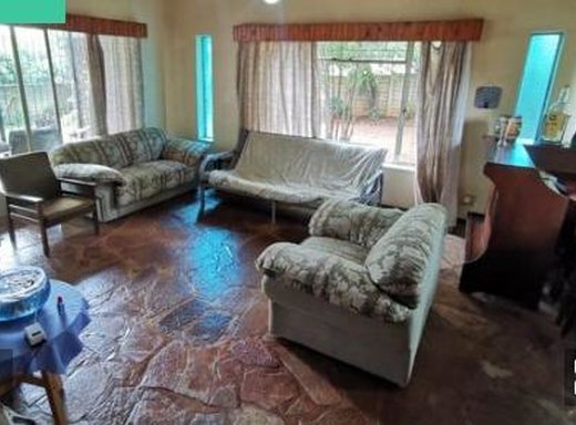 4 Schlafzimmer Haus zum Kauf in Kwaggasrand