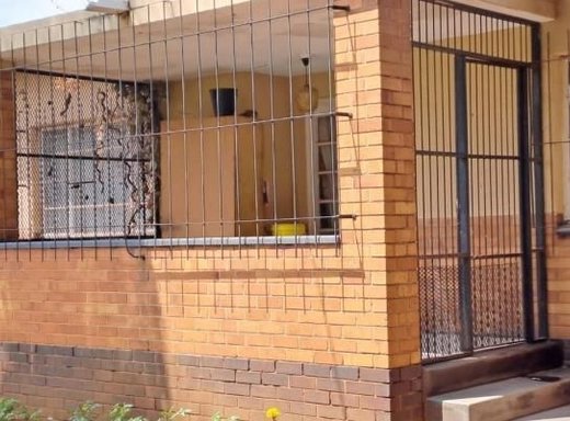 2 Schlafzimmer Haus zum Kauf in Pretoria Gardens