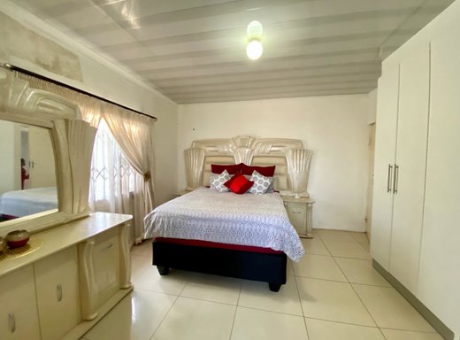 3 Schlafzimmer Haus zum Kauf in Lovu