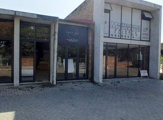 Einzelhandel zur Miete in Umhlali