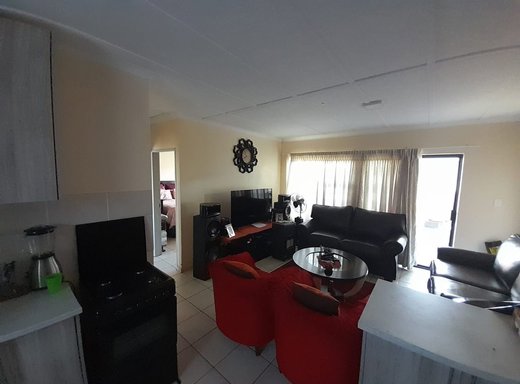 3 Schlafzimmer Reihenhaus zum Kauf in Quaggafontein