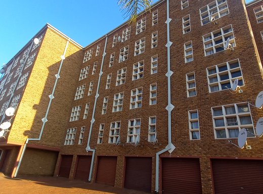 3 Schlafzimmer Etagenwohnung zum Kauf in Pretoria North