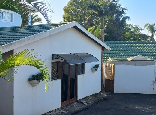 1 Schlafzimmer Garten Hütte/Cottage zur Miete in Umhlanga Central
