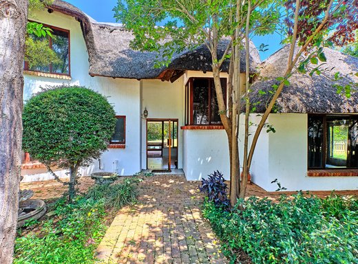 4 Schlafzimmer Haus zum Kauf in Randjesfontein AH