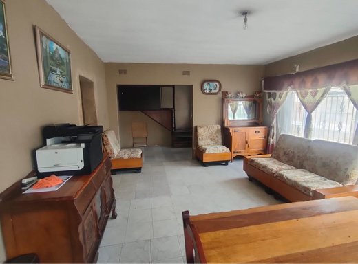 4 Schlafzimmer Haus zum Kauf in Phiri