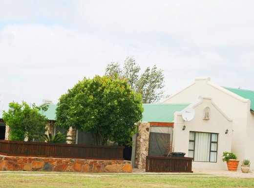 3 Schlafzimmer Gesichertes Anwesen zum Kauf in Oranjeville