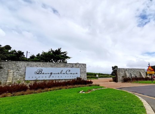 Grundstück zum Kauf in Benguela Cove Lagoon Wine Estate