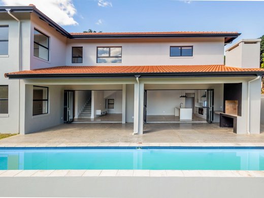 3 Schlafzimmer Haus zum Kauf in Port Zimbali Estate