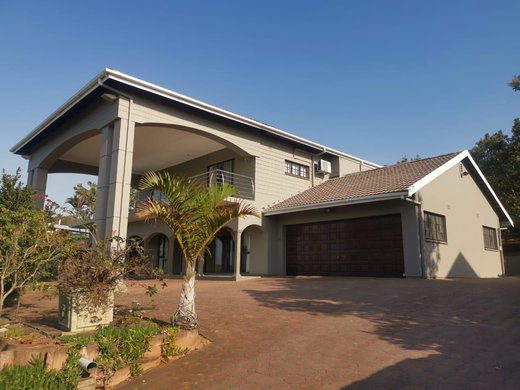 4 Schlafzimmer Haus zur Miete in Durban North