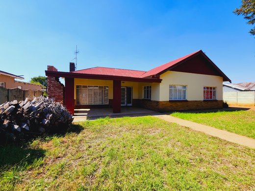 3 Schlafzimmer Haus zur Miete in Potchefstroom