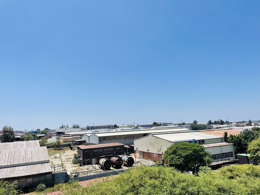 Fabrik zum Kauf in Chamdor