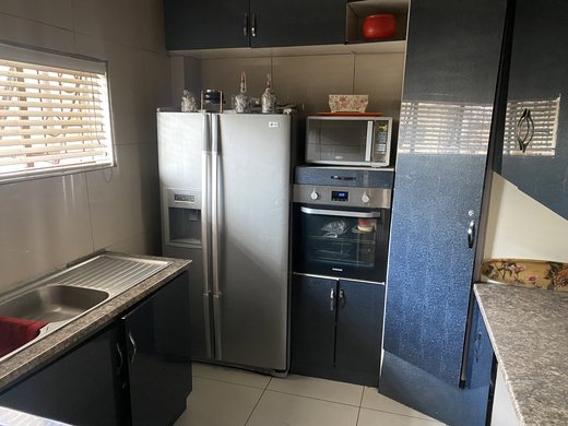 1 Schlafzimmer Wohnung zur Miete in Pretoria West