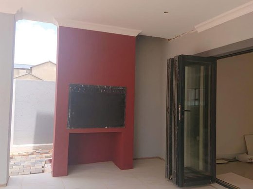 3 Schlafzimmer Haus zum Kauf in Zambezi Manor Lifestyle Estate