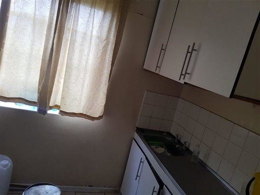 2 Schlafzimmer Wohnung zum Kauf in Esikhawini