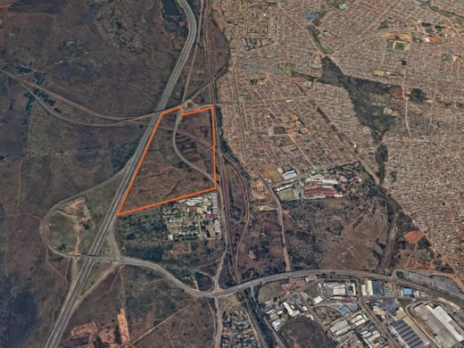 Landwirtschaftliche Fläche zum Kauf in Olifantsfontein