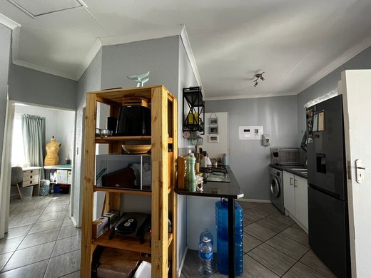 2 Schlafzimmer Wohnung zum Kauf in Van Der Hoff Park