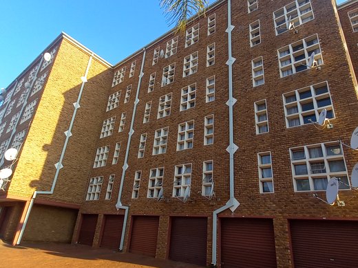 3 Schlafzimmer Etagenwohnung zum Kauf in Pretoria North
