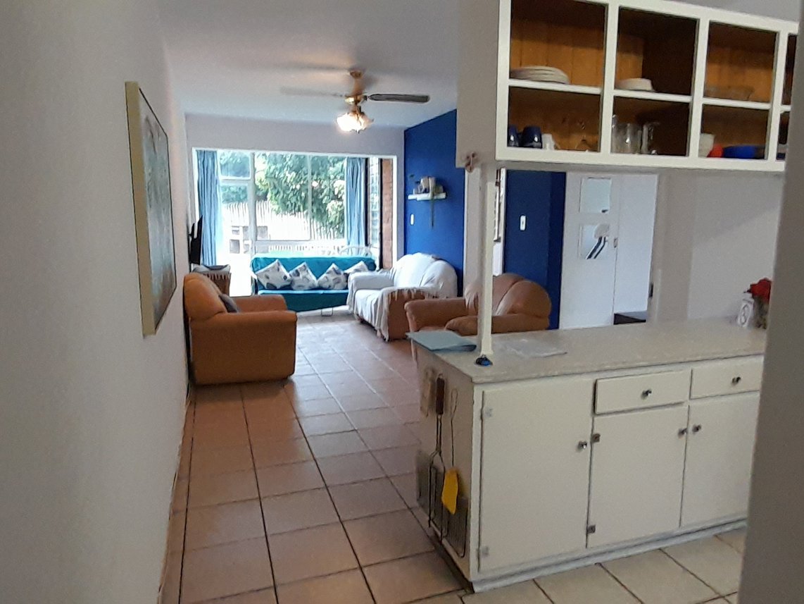 2 Bedroom Flat To Rent in Illovo Beach