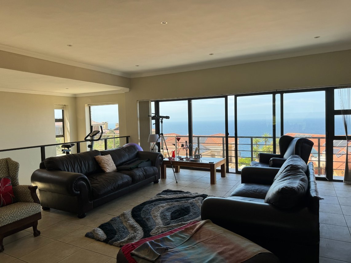 4 Bedroom House For Sale in Mossel Bay Golf Estate