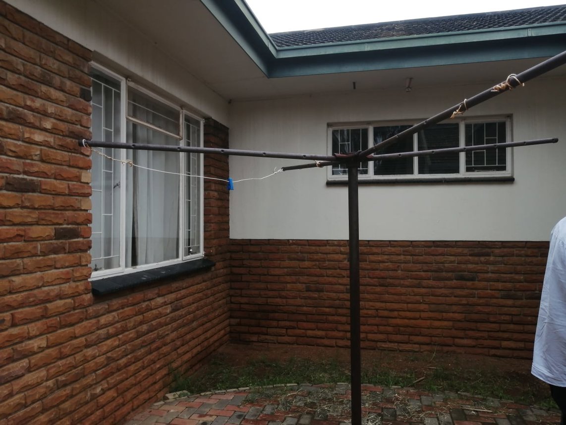 4 Bedroom House To Rent in Sterpark