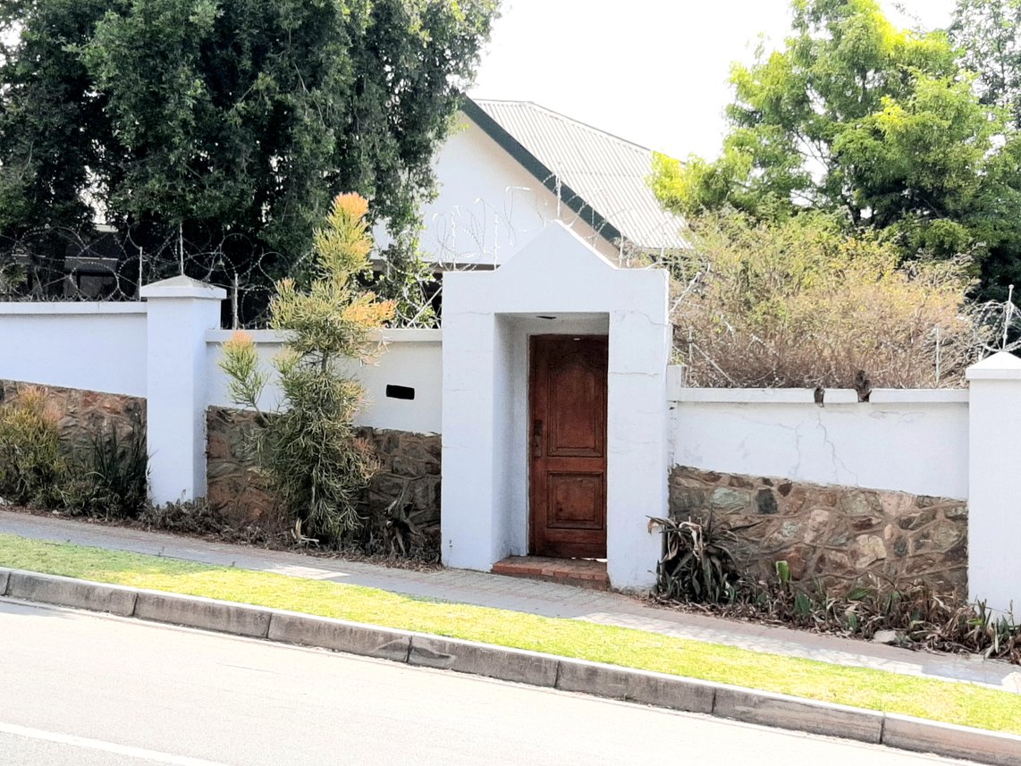 3 Bedroom House For Sale in Auckland Park