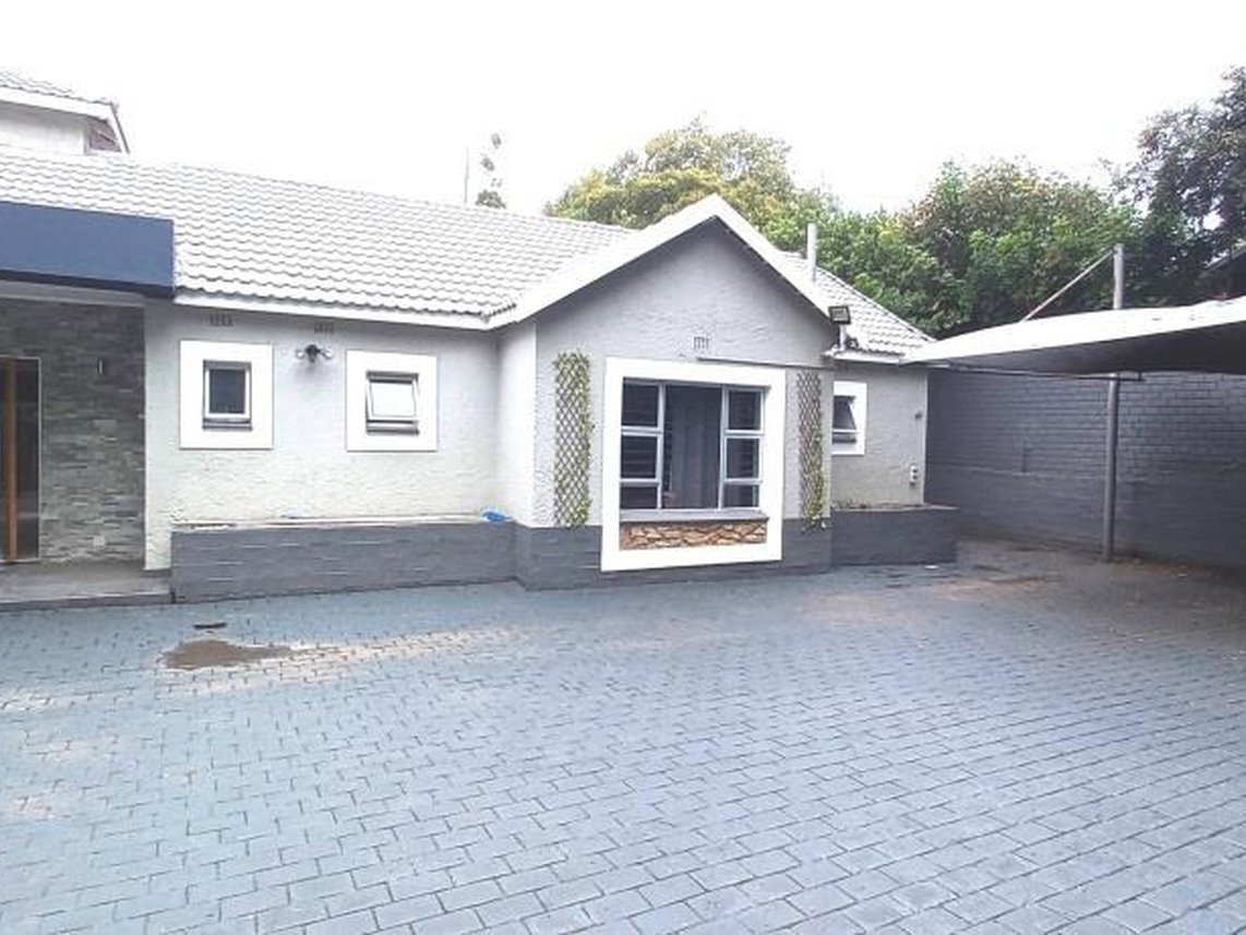 5 Bedroom House To Rent in Parkmore