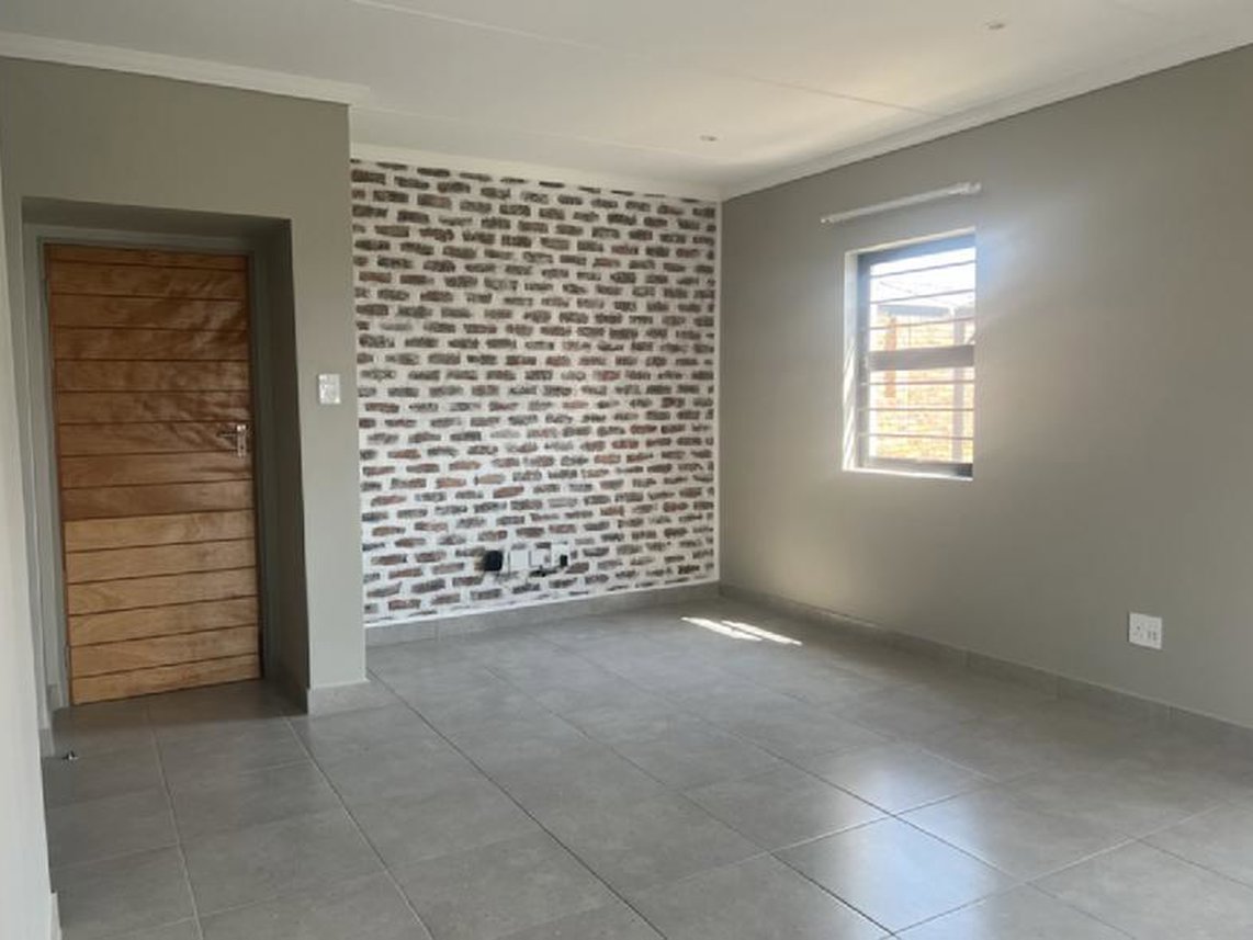 3 Bedroom House To Rent in Roodepoort