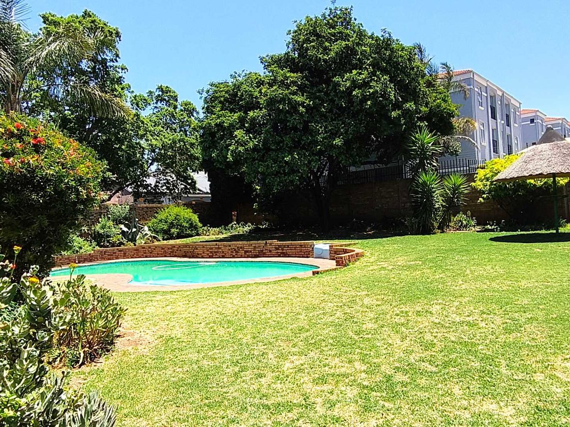3 Bedroom Apartment For Sale in Northcliff