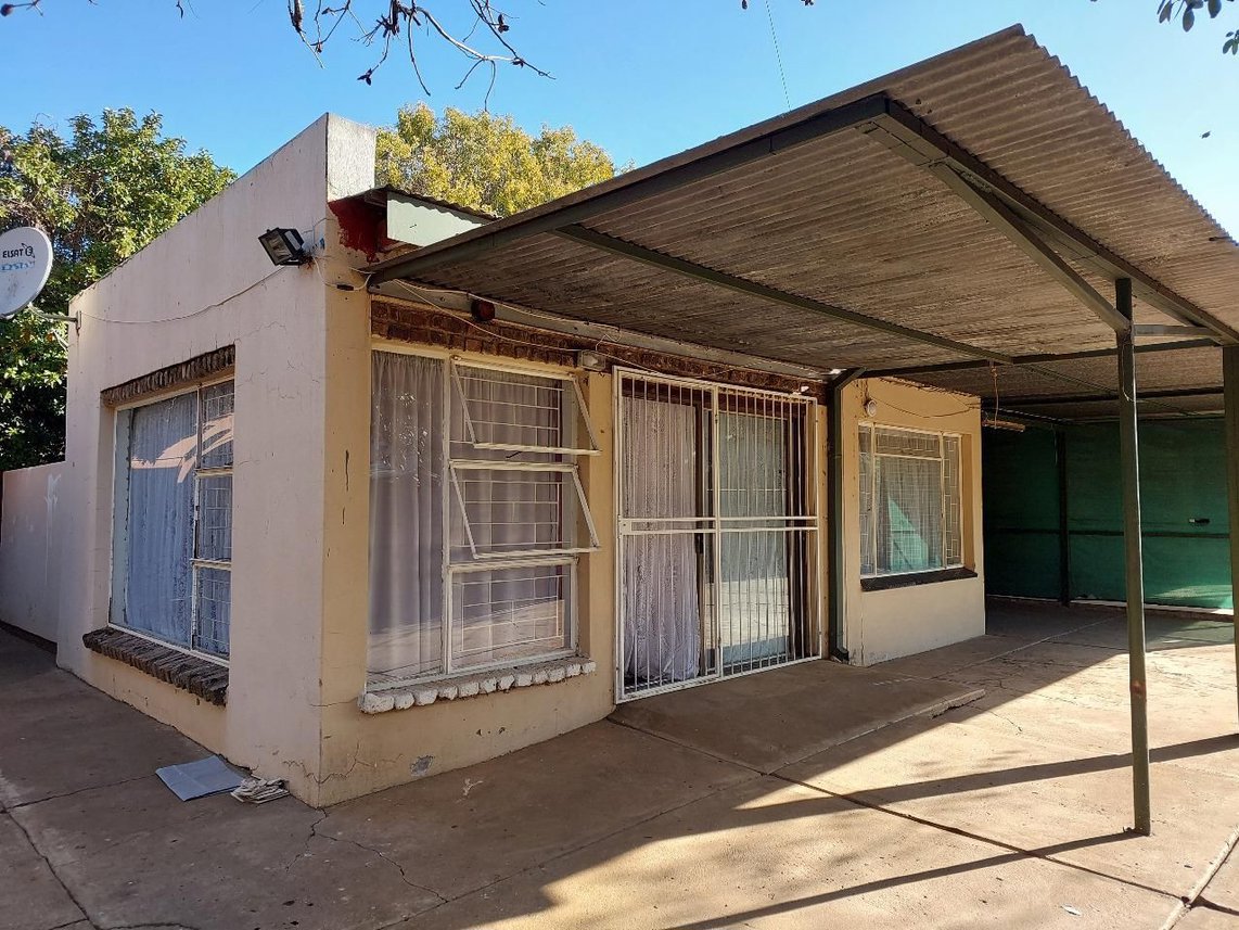 3 Bedroom House For Sale in Potchefstroom