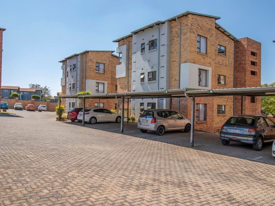 2 Bedroom Apartment For Sale in Northwold