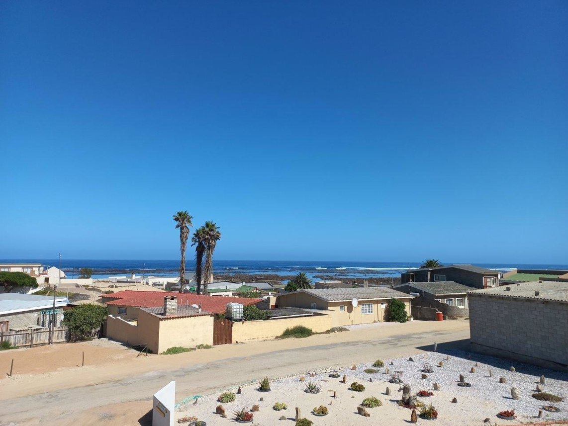2 Bedroom House For Sale in Port Nolloth