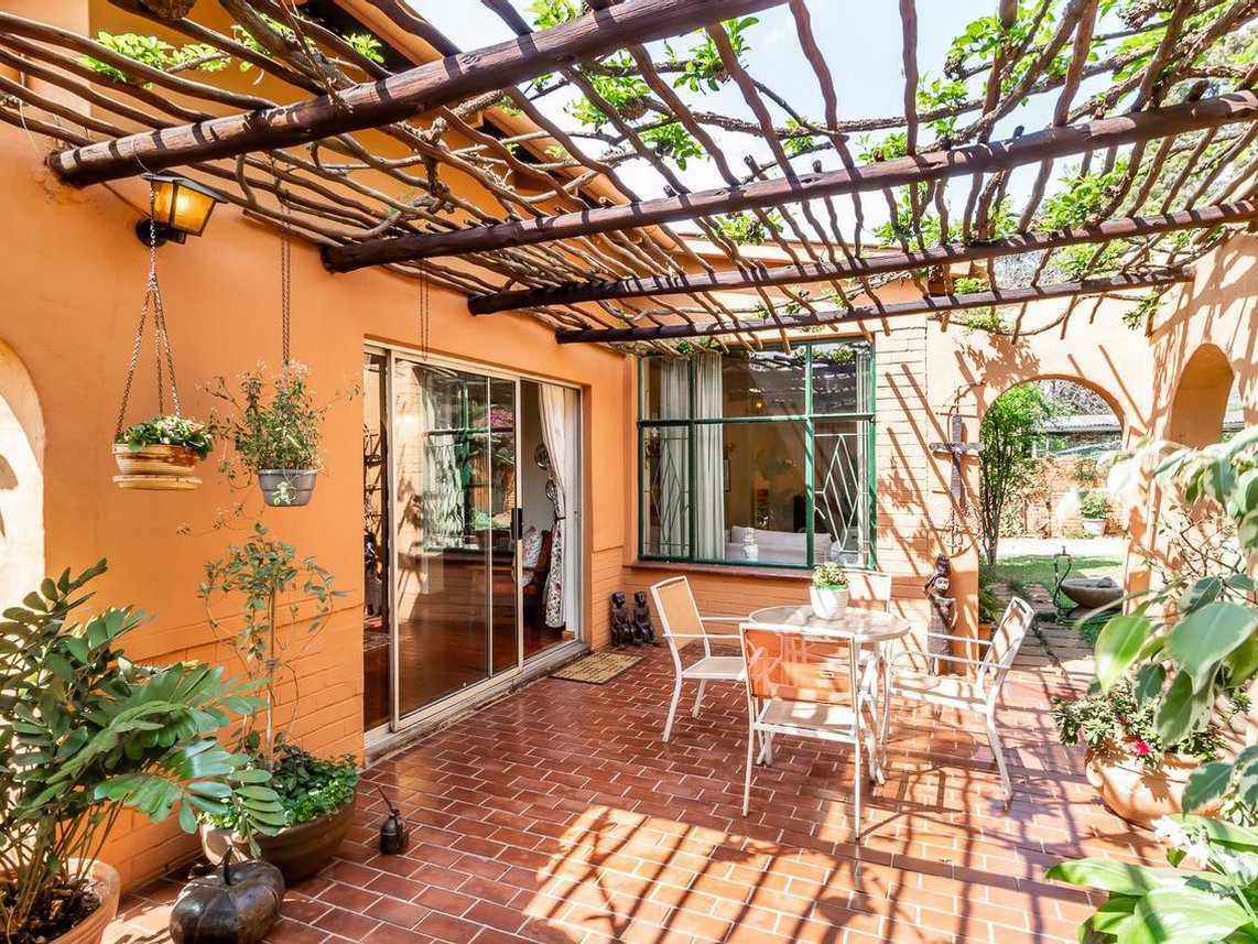2 Bedroom House For Sale in Riviera