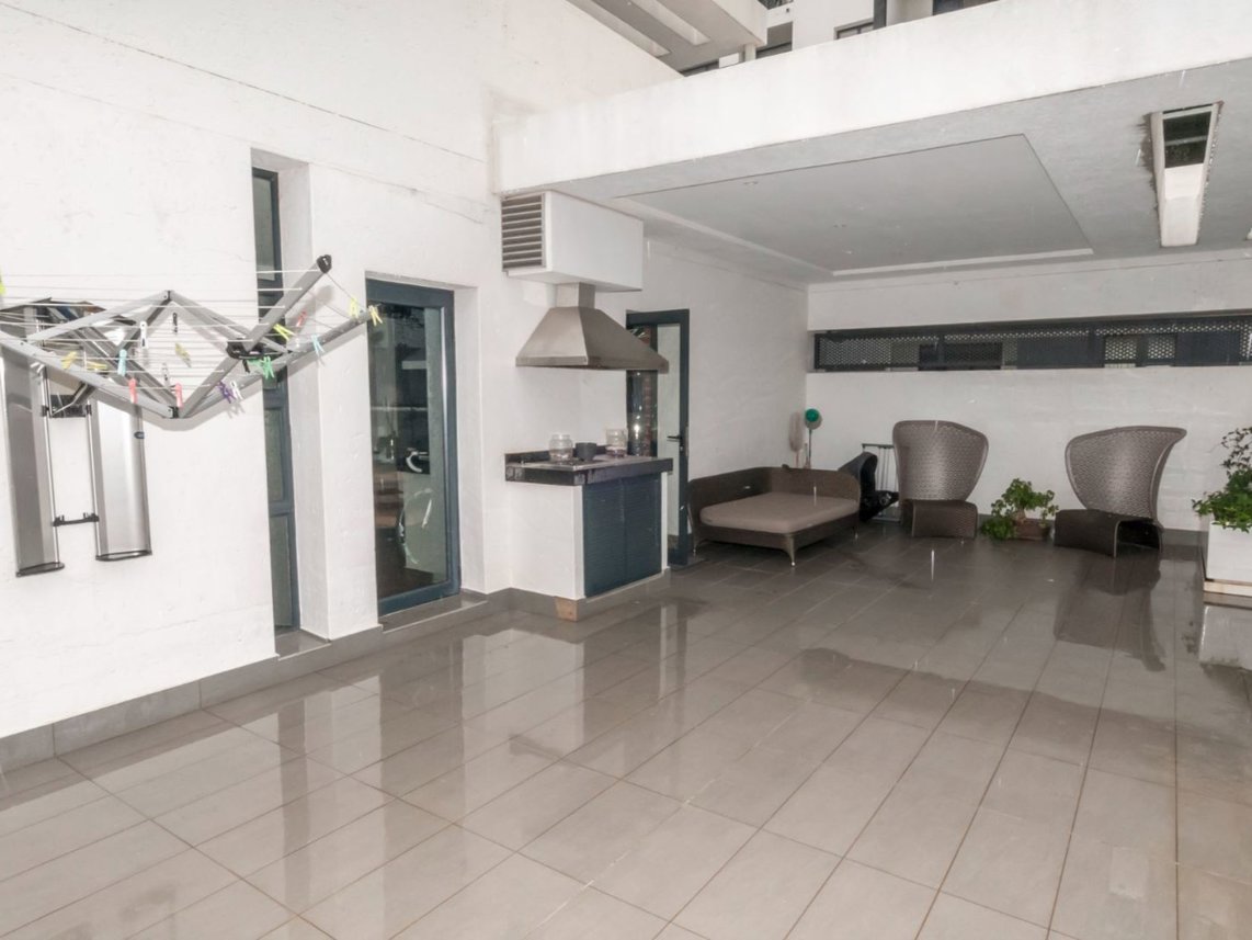 2 Bedroom Apartment To Rent in Rosebank