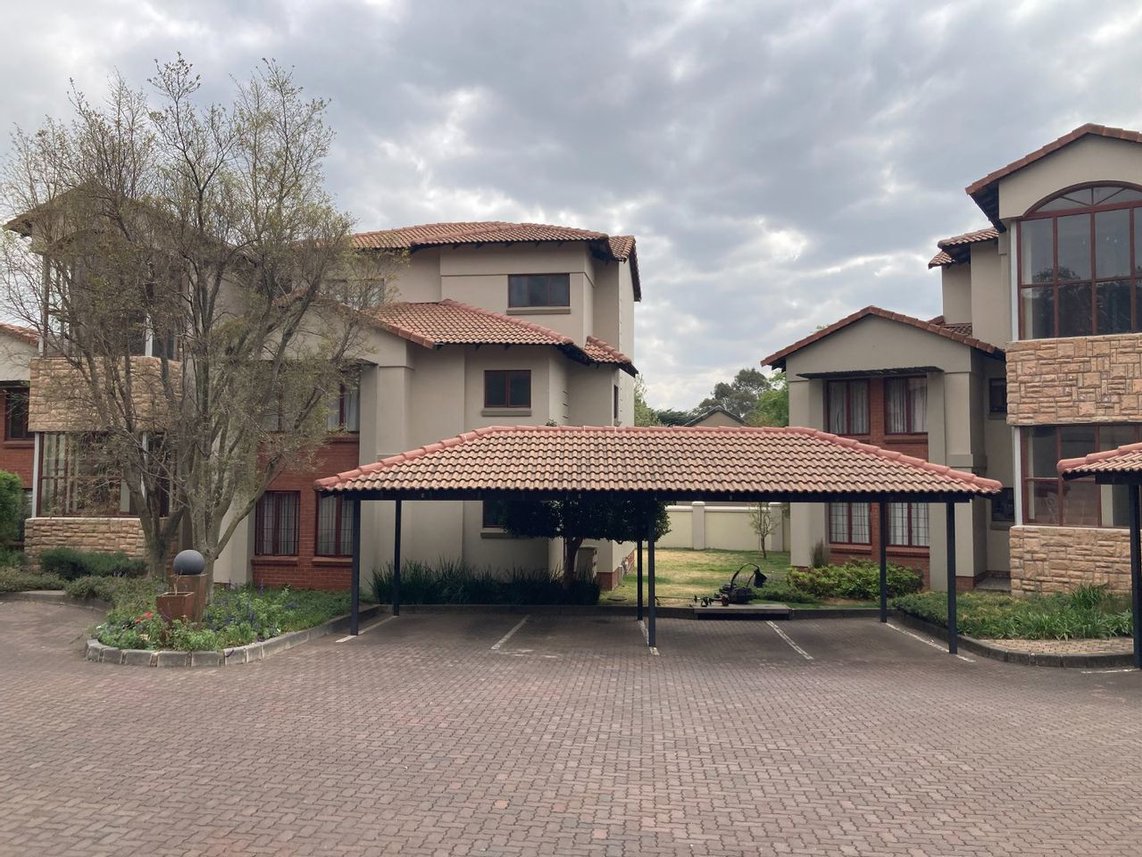2 Bedroom Flat To Rent in Woodmead