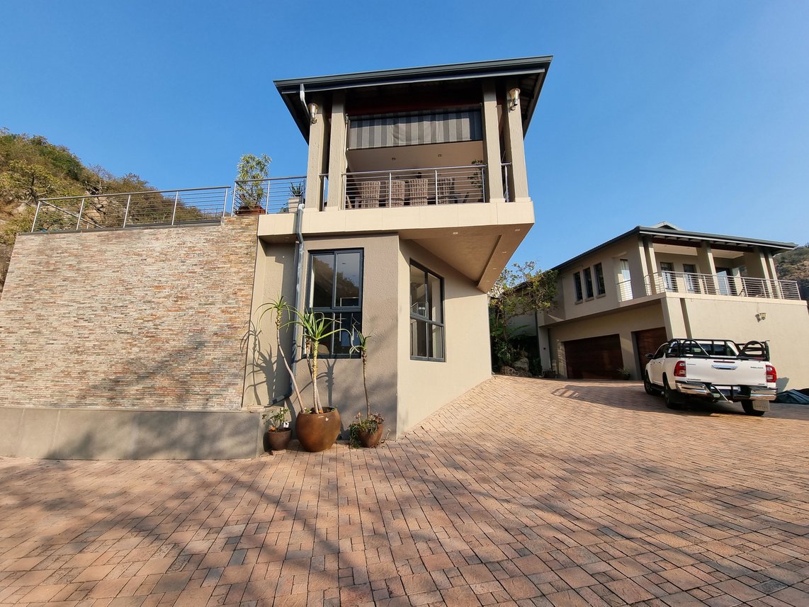 4 Bedroom House For Sale in Nelspruit
