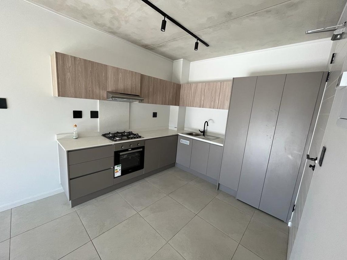 3 Bedroom Apartment To Rent in Waverley