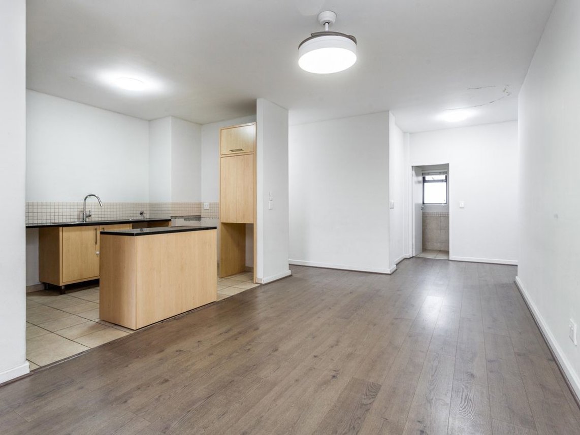 3 Bedroom Apartment For Sale in Century City