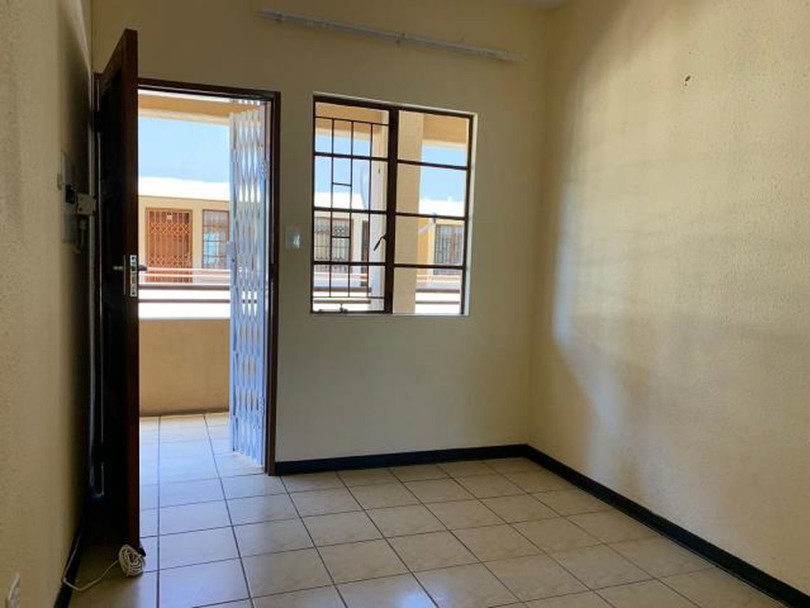 2 Bedroom Apartment For Sale in Polokwane